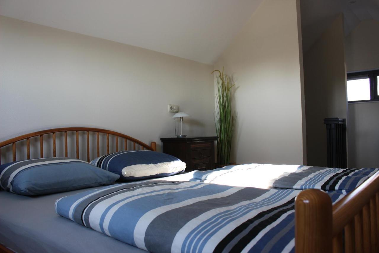 Logement De Garage Снек Екстериор снимка