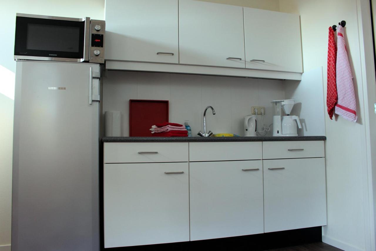 Logement De Garage Снек Екстериор снимка