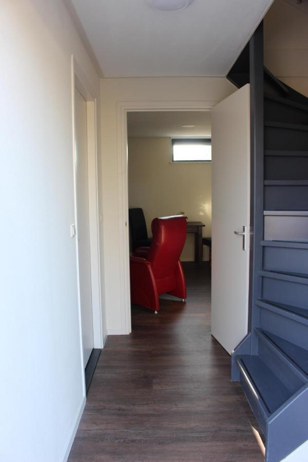 Logement De Garage Снек Екстериор снимка