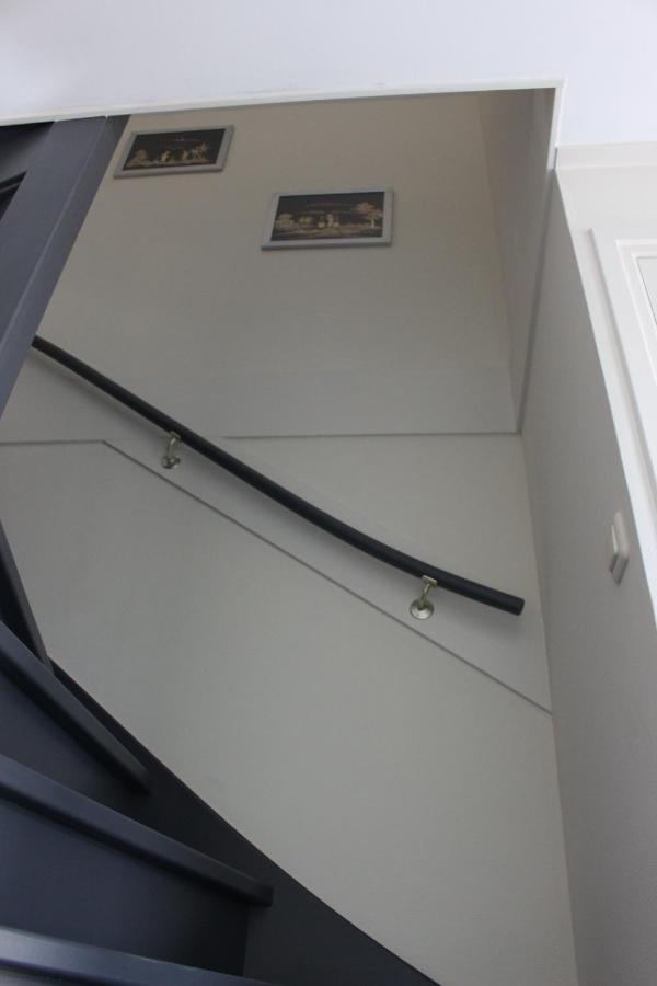 Logement De Garage Снек Екстериор снимка