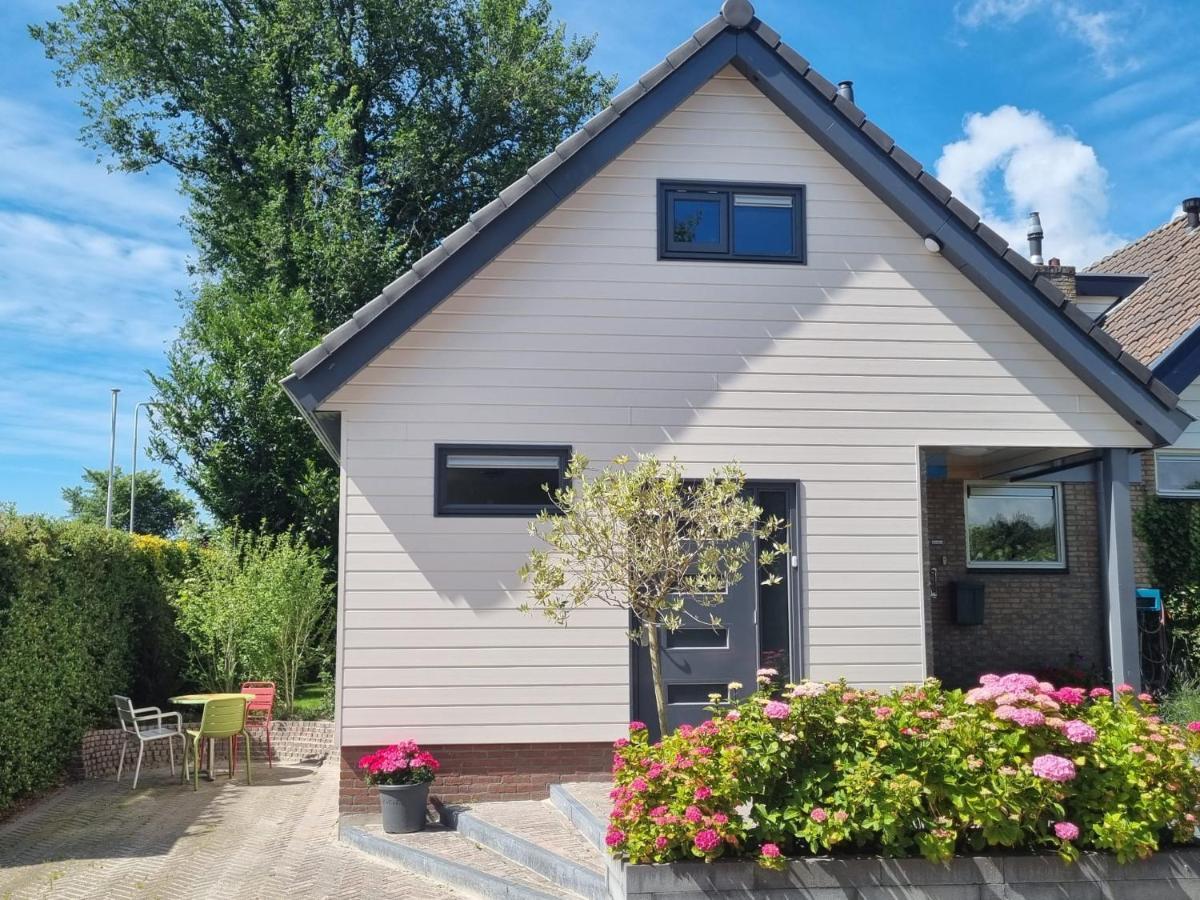 Logement De Garage Снек Екстериор снимка